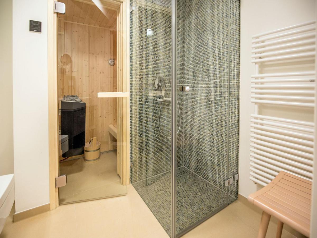 Duenenresidenz Prora - Ferienwohnung In Toplage Mit Meerblick, Balkon Und Sauna Np-221 Binz